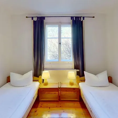 Fewo-am-wald Apartamento Boek